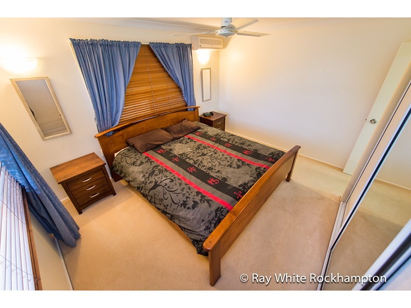 34 Stenlake Avenue, Kawana QLD 4701