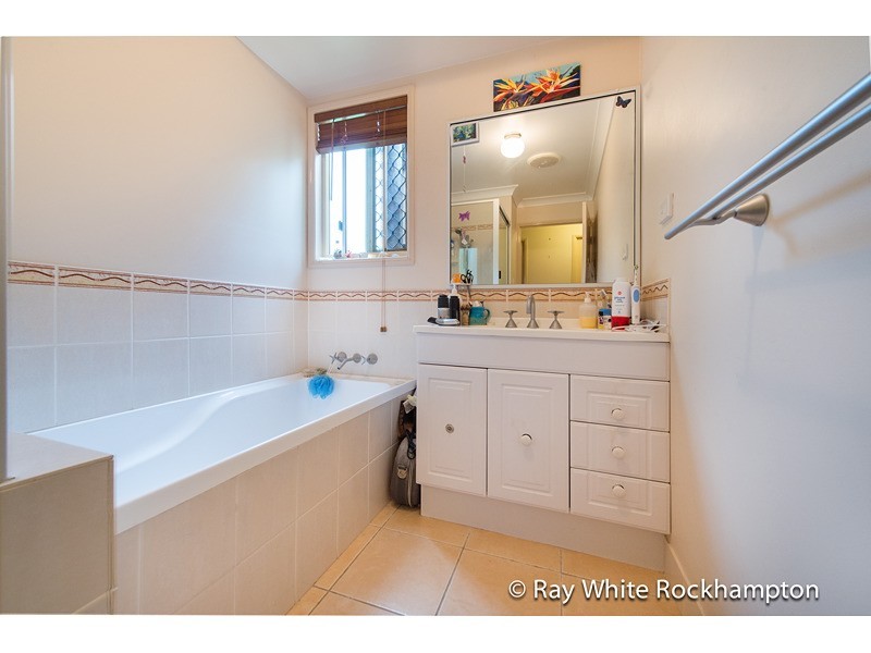 23 Bean Avenue, Parkhurst QLD 4702