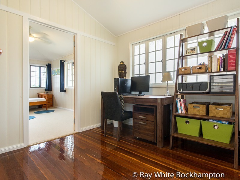 39 Mary Street, The Range QLD 4700