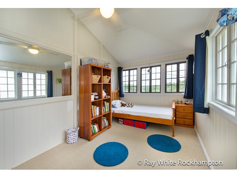 39 Mary Street, The Range QLD 4700