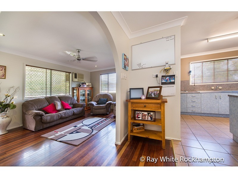 15 Macarthur Street, Koongal QLD 4701