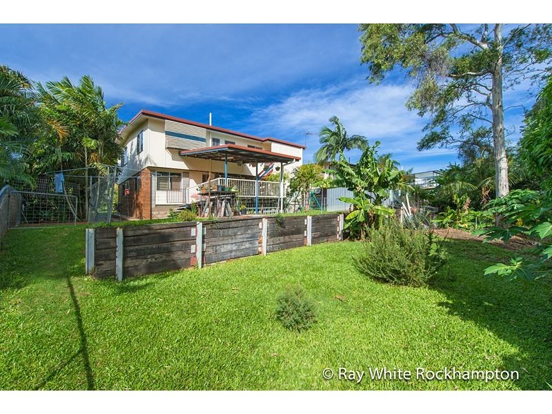 15 Macarthur Street, Koongal QLD 4701