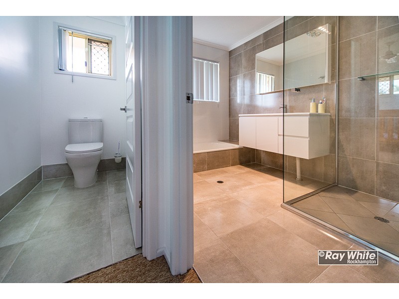 8 Ames Street, Kawana QLD 4701