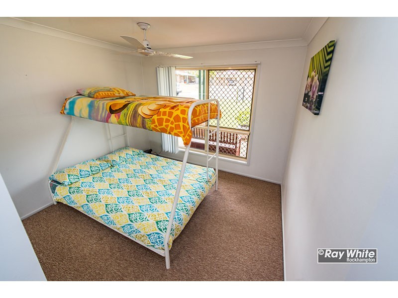 8 Ames Street, Kawana QLD 4701