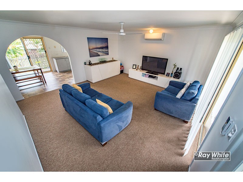 8 Ames Street, Kawana QLD 4701