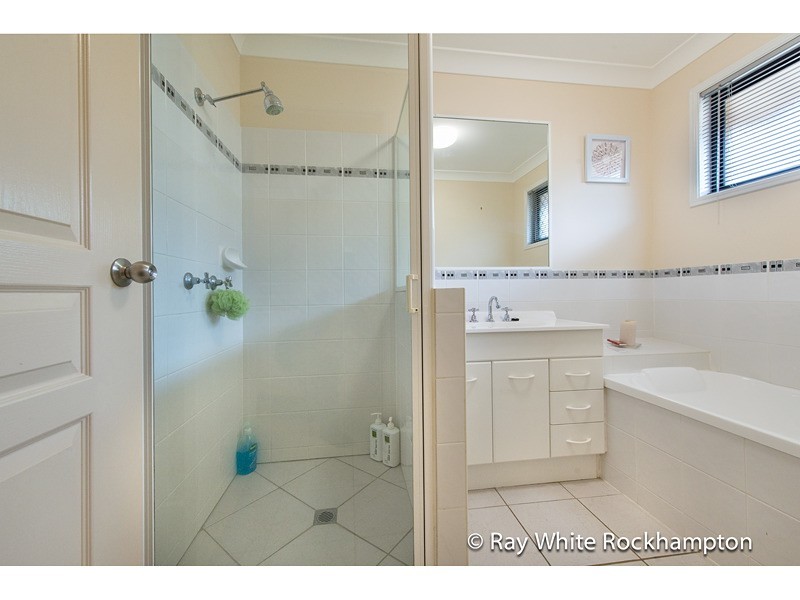 5 Zamia Way, Gracemere QLD 4702