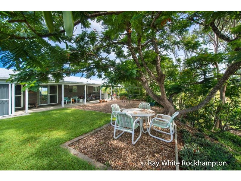 114 Fons Drive, Glendale QLD 4711