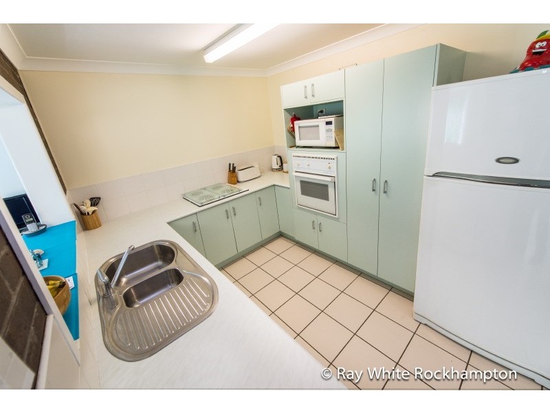 114 Fons Drive, Glendale QLD 4711