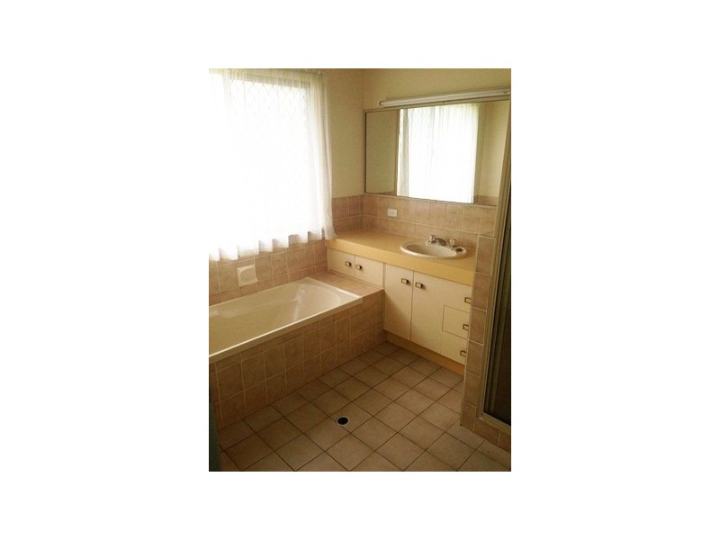 5 Davey Avenue, Frenchville QLD 4701