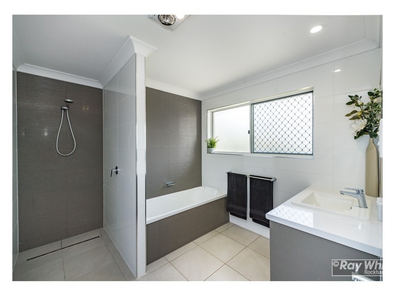 31 Inverary Way, Rockyview QLD 4701