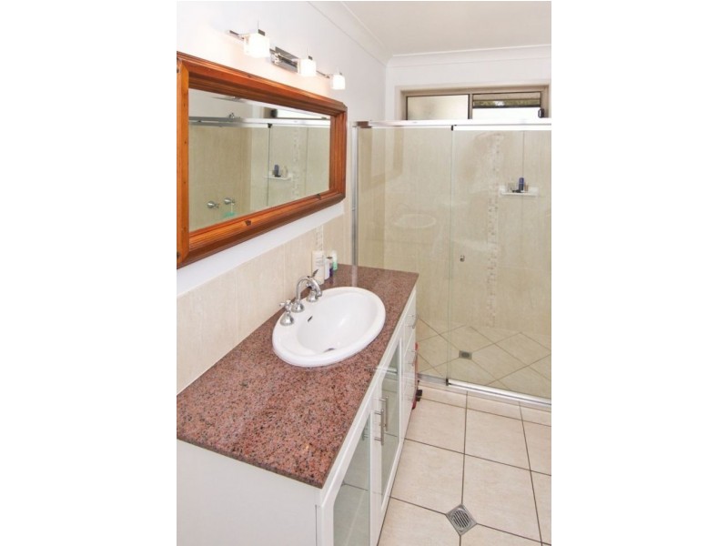19 Price Drive, Glenlee QLD 4711