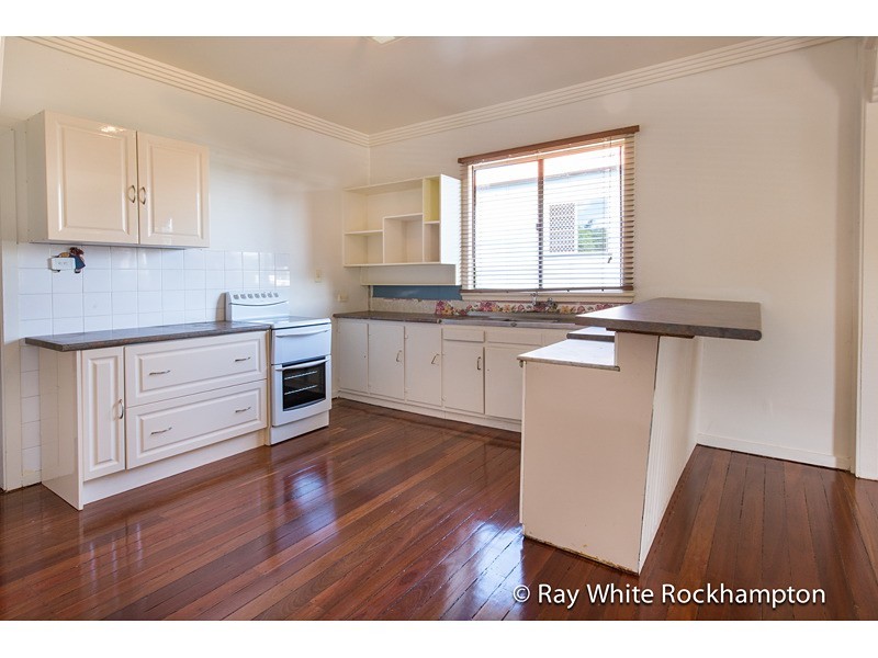 12 Underwood Street, Park Avenue QLD 4701