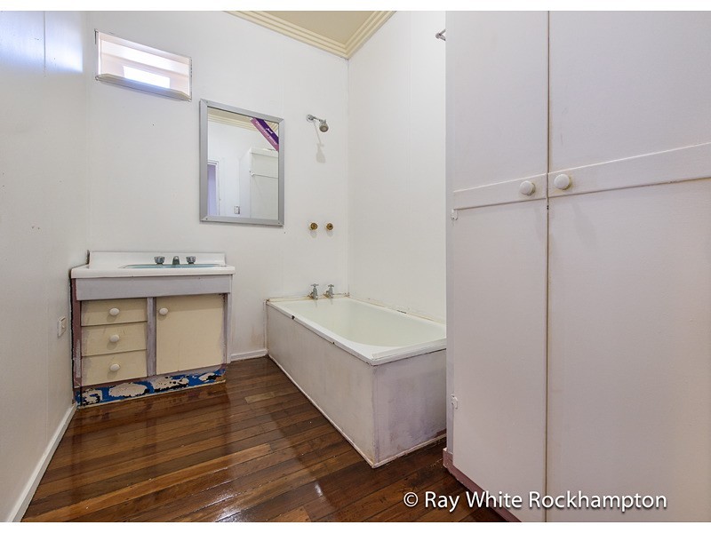 12 Underwood Street, Park Avenue QLD 4701