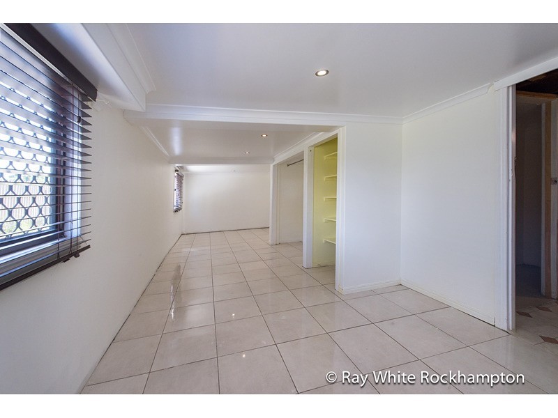 12 Underwood Street, Park Avenue QLD 4701