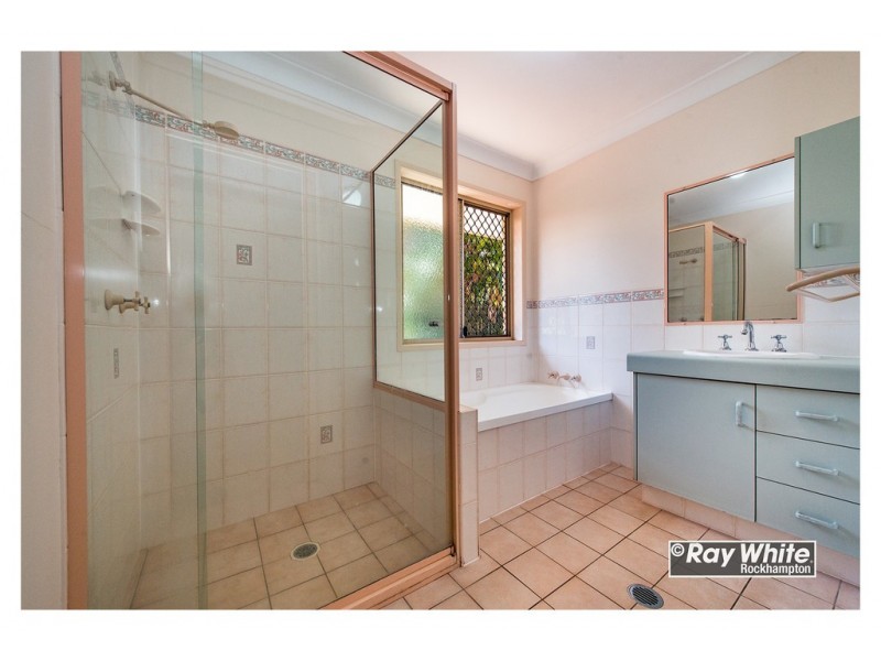 5 Menkin Place, Frenchville QLD 4701