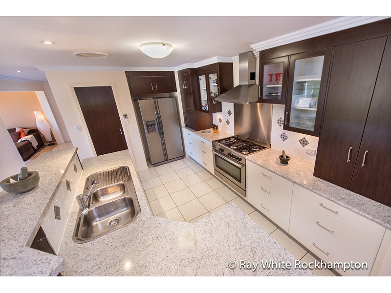 10 Rebecca Close, Rockyview QLD 4701