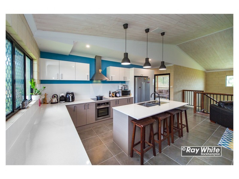 138 Constance Avenue, Rockyview QLD 4701