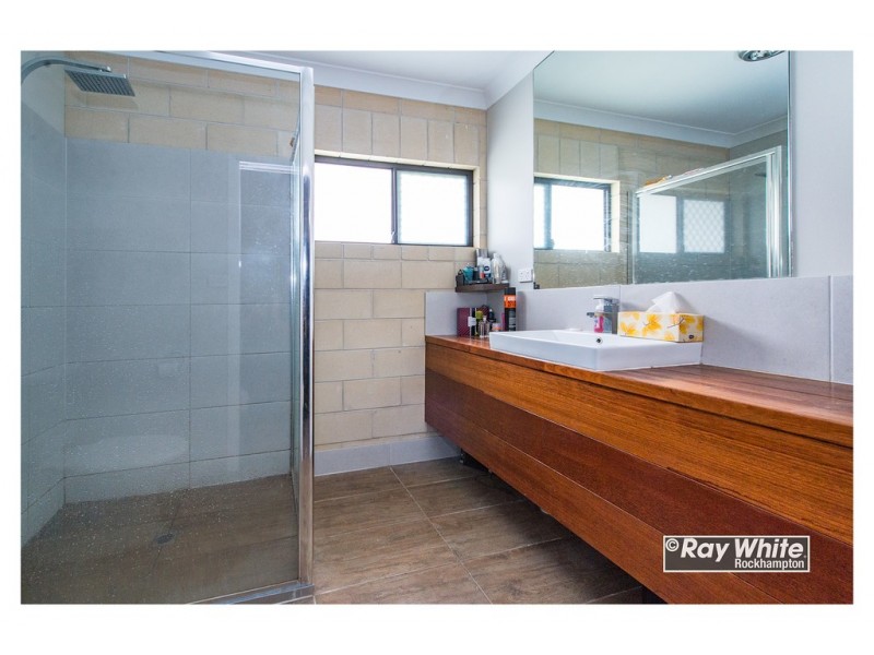 138 Constance Avenue, Rockyview QLD 4701