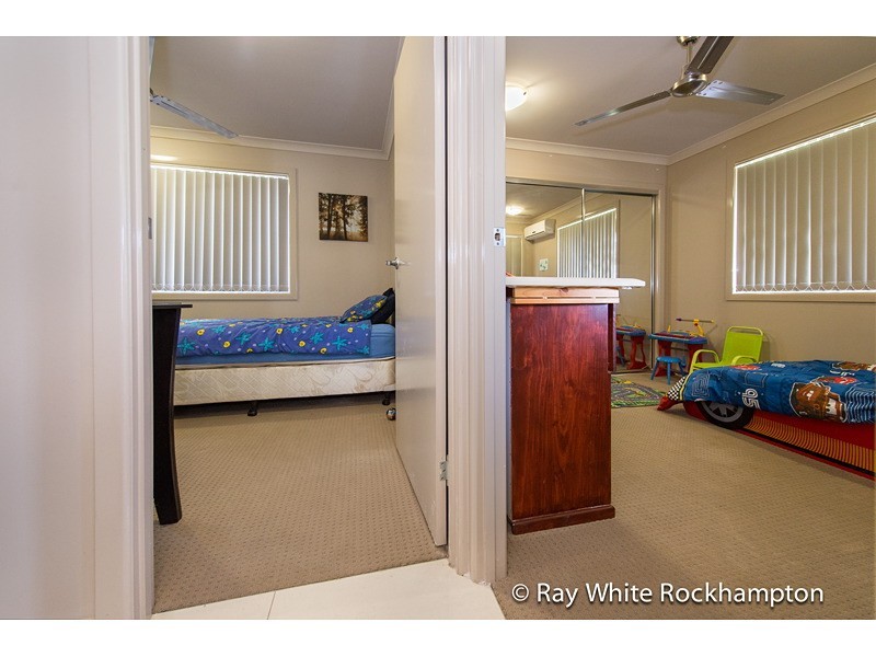 15 Cunningham Court, Gracemere QLD 4702