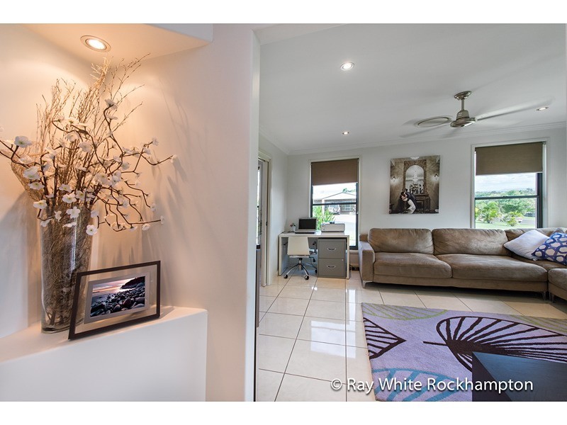23 Connemara Drive, Kawana QLD 4701