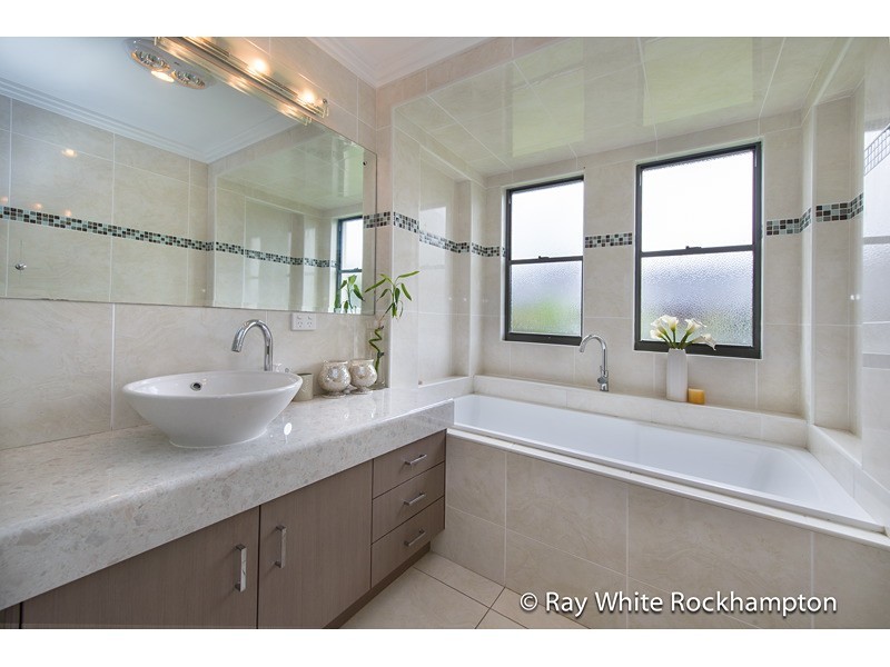 23 Connemara Drive, Kawana QLD 4701