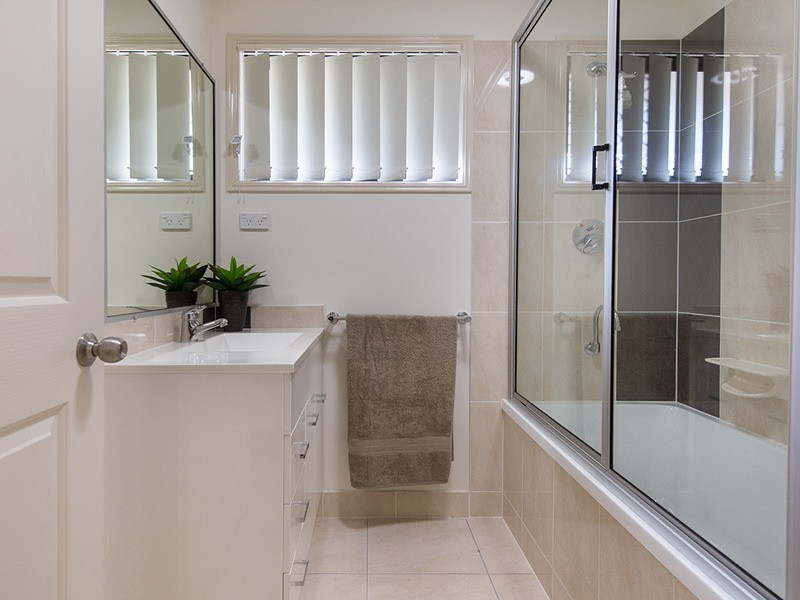 1/191 Rush Street, Koongal QLD 4701