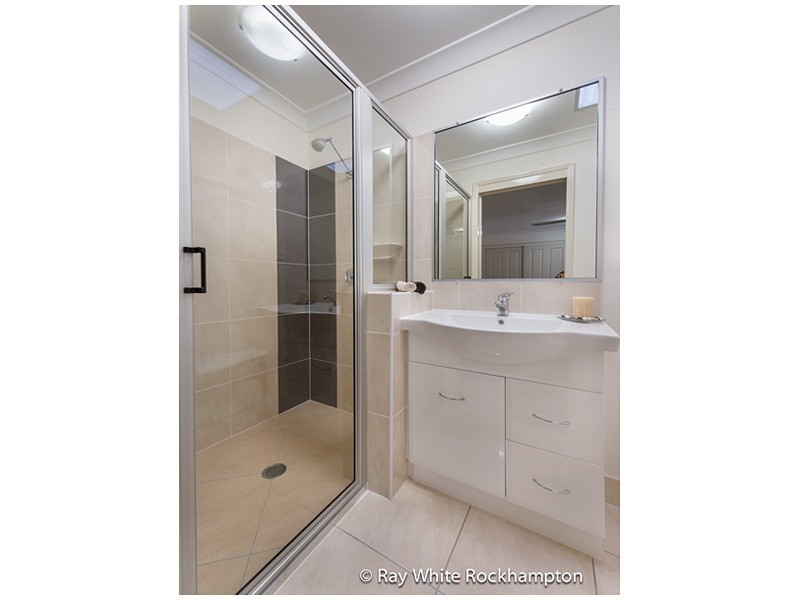 1/191 Rush Street, Koongal QLD 4701