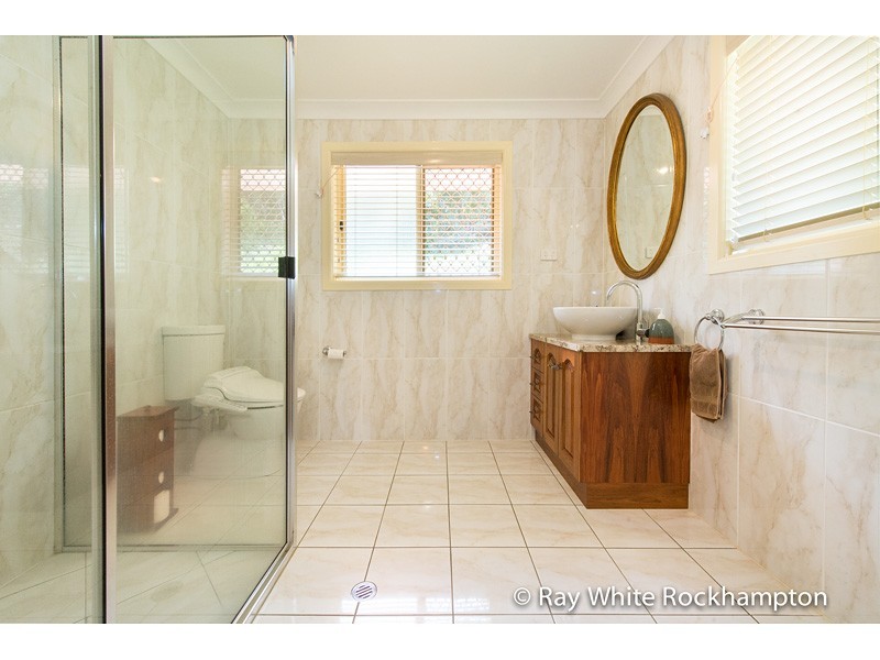 32 Beaumont Drive, Frenchville QLD 4701