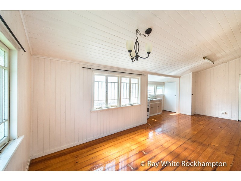 113 Livingstone Street, Berserker QLD 4701