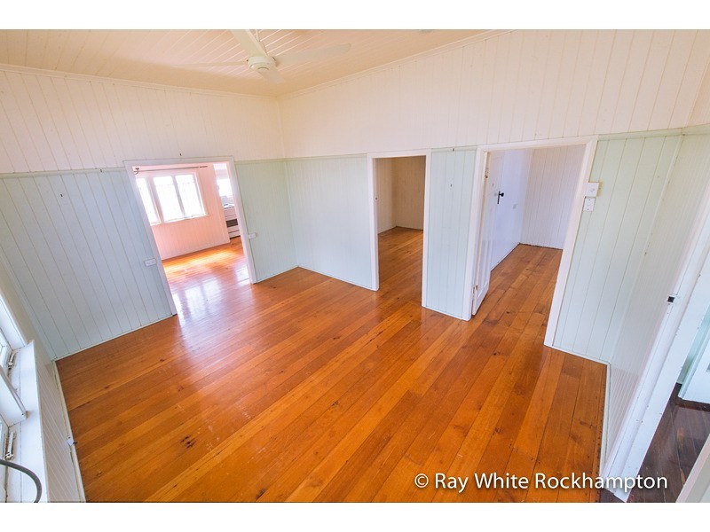 113 Livingstone Street, Berserker QLD 4701