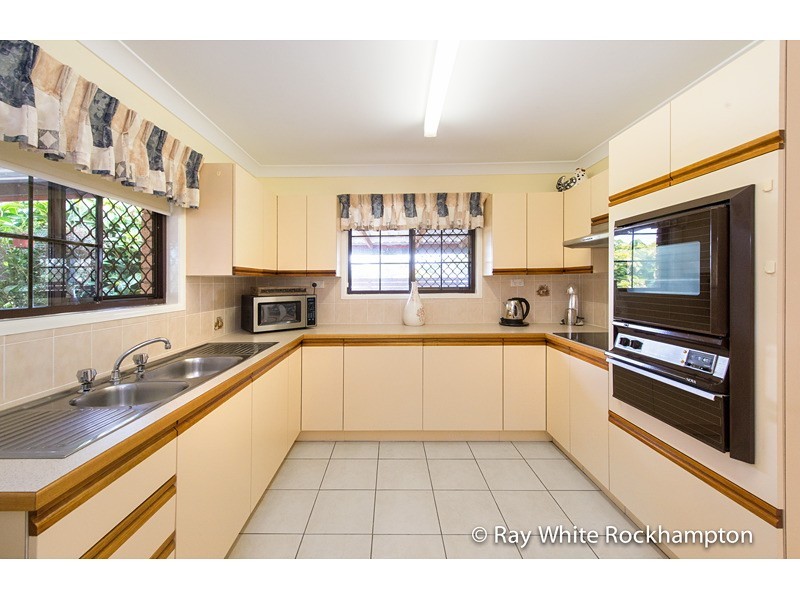 2 Mcrae Place, Frenchville QLD 4701
