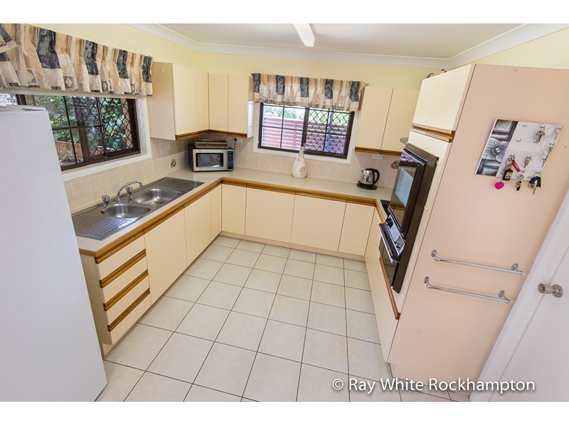 2 Mcrae Place, Frenchville QLD 4701