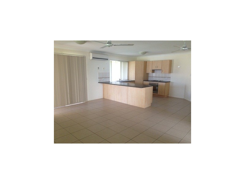 5 Rosella Drive, Gracemere QLD 4702