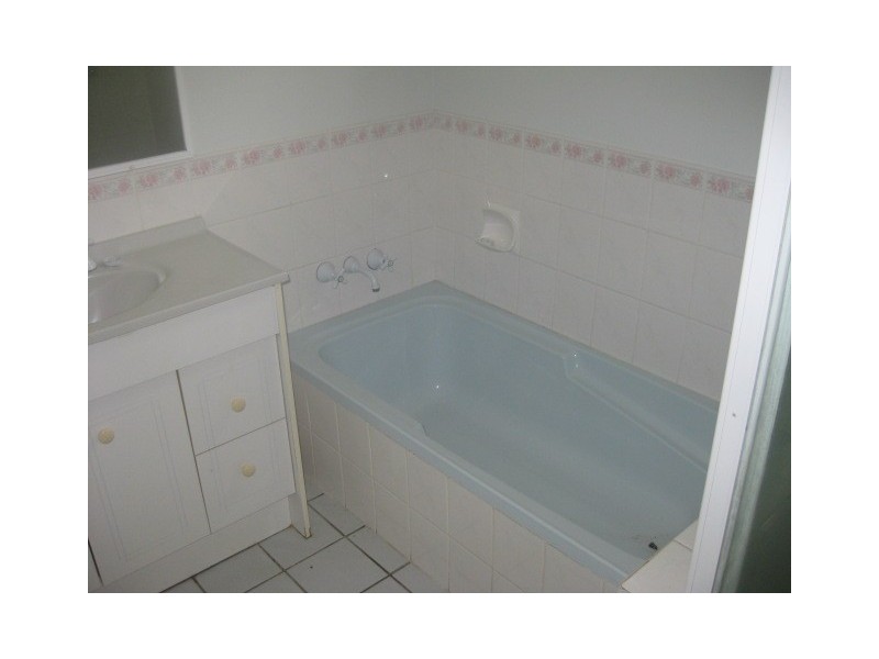 1/210 Murray Street, Allenstown QLD 4700