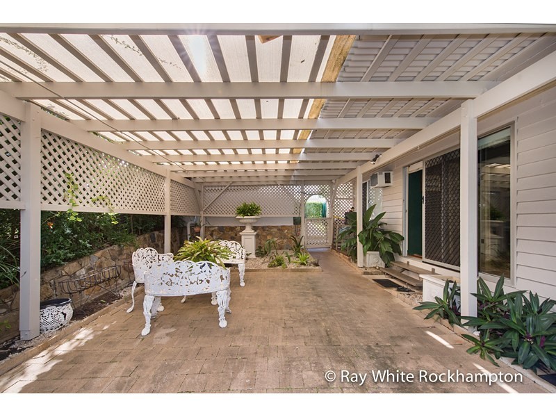 65 Albert Street, The Range QLD 4700