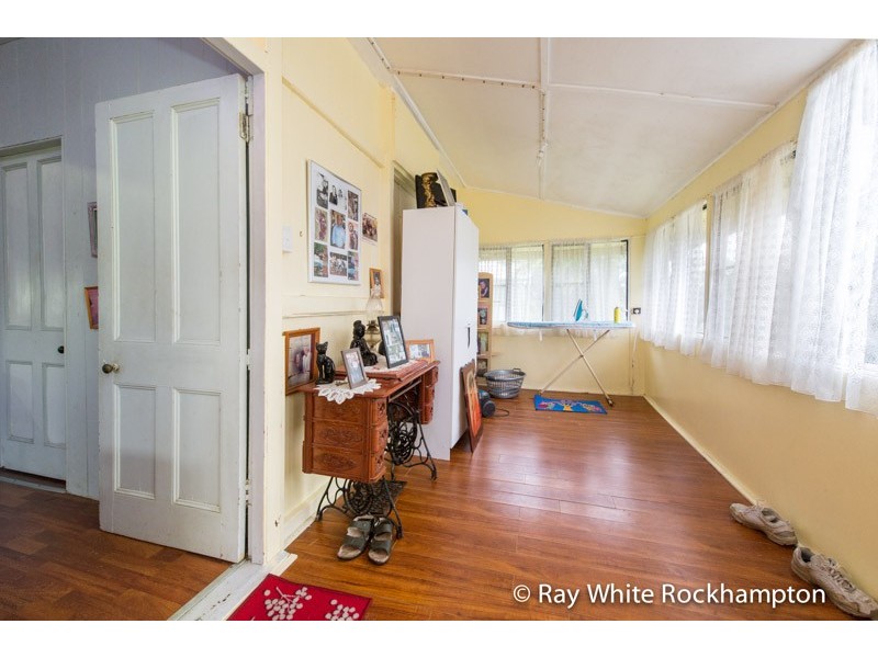 311 East Street, Depot Hill QLD 4700