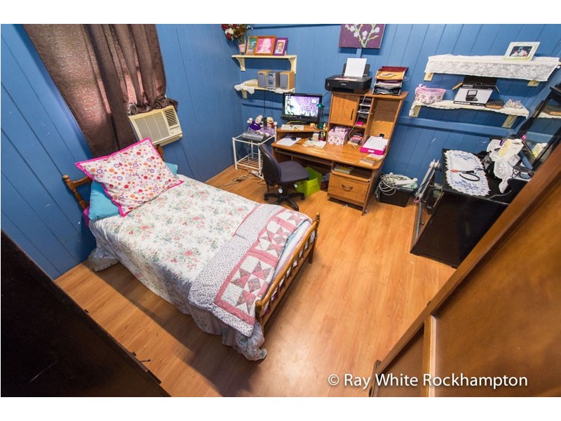 311 East Street, Depot Hill QLD 4700