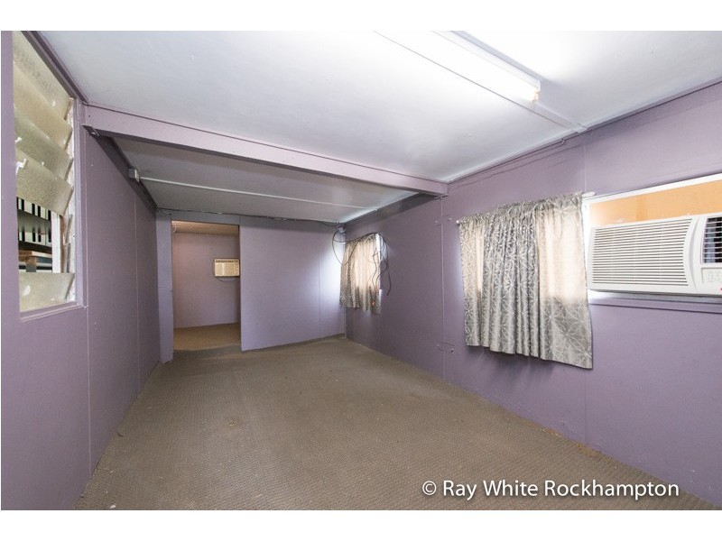 311 East Street, Depot Hill QLD 4700