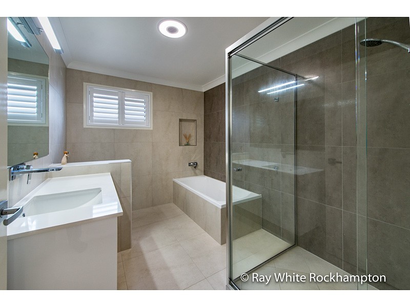 19 Frenchman’s Lane, Frenchville QLD 4701