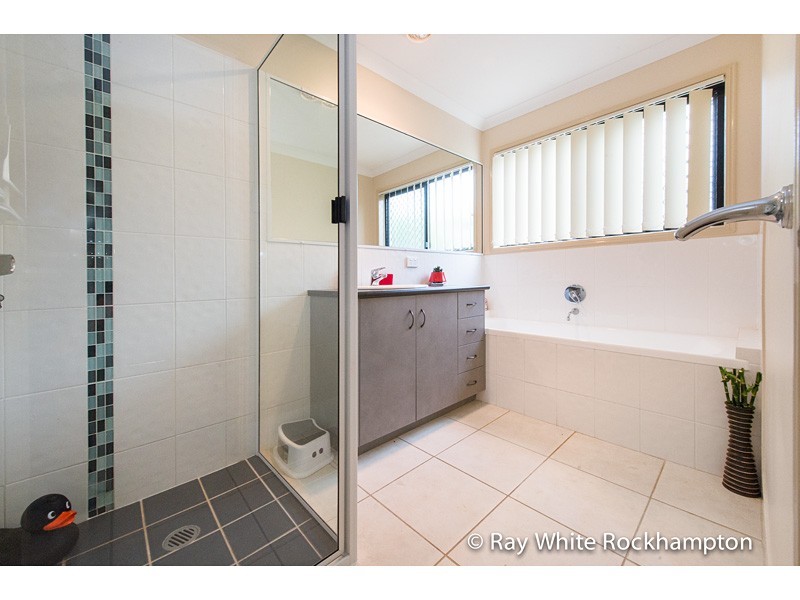 1 Doongarra Crescent, Gracemere QLD 4702
