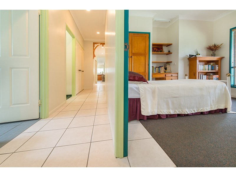 49 Angela Road, Rockyview QLD 4701