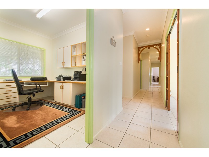 49 Angela Road, Rockyview QLD 4701