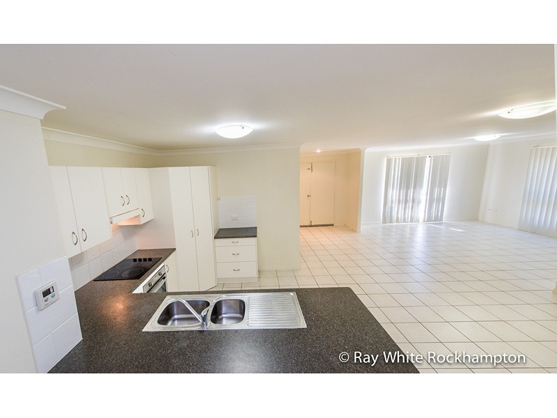 37 Seonaid Place, Gracemere QLD 4702