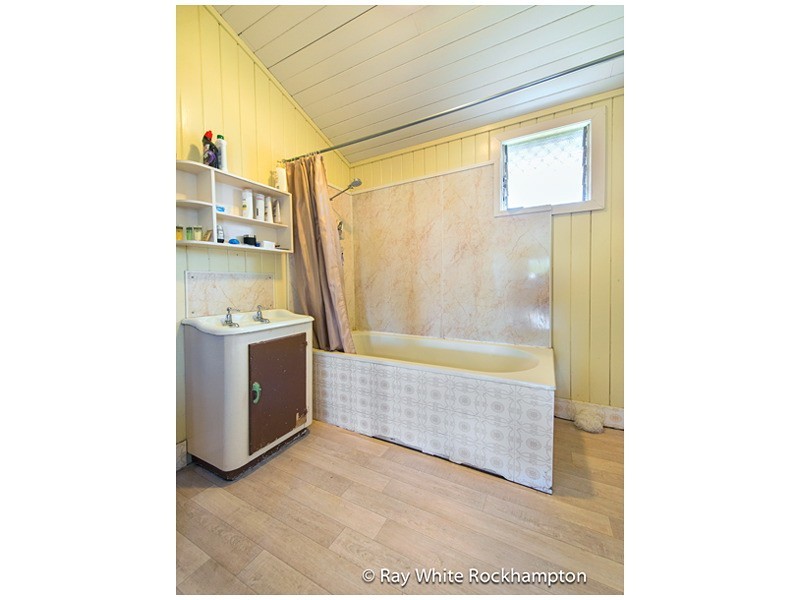 10 Ward Street, The Range QLD 4700