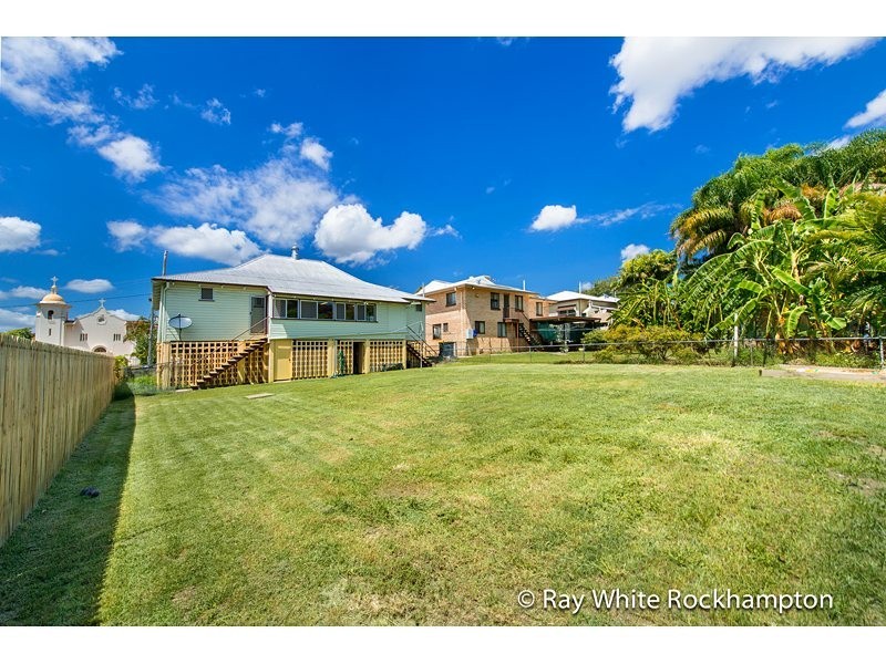 10 Ward Street, The Range QLD 4700