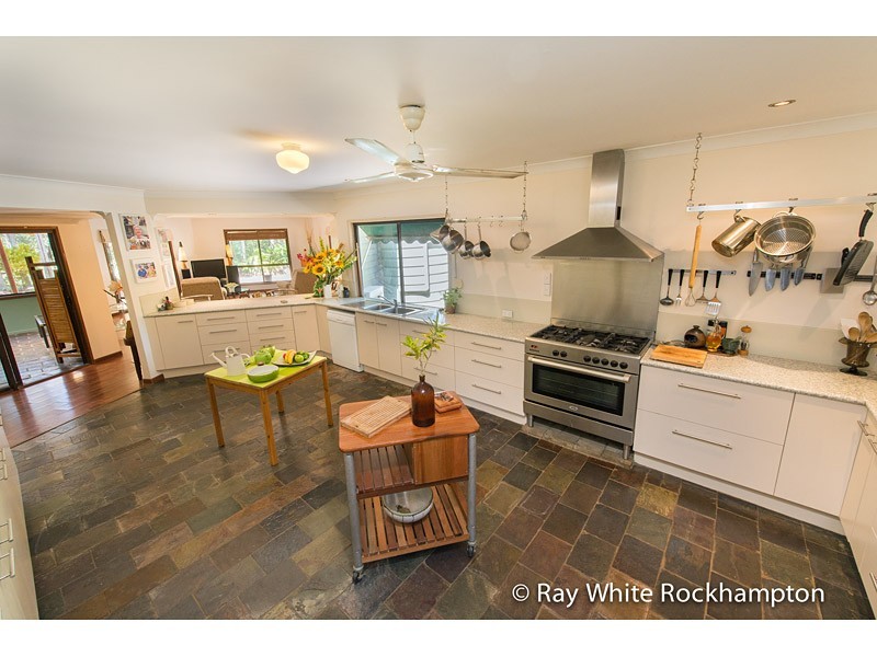 186 Stones Road, Woodbury QLD 4703