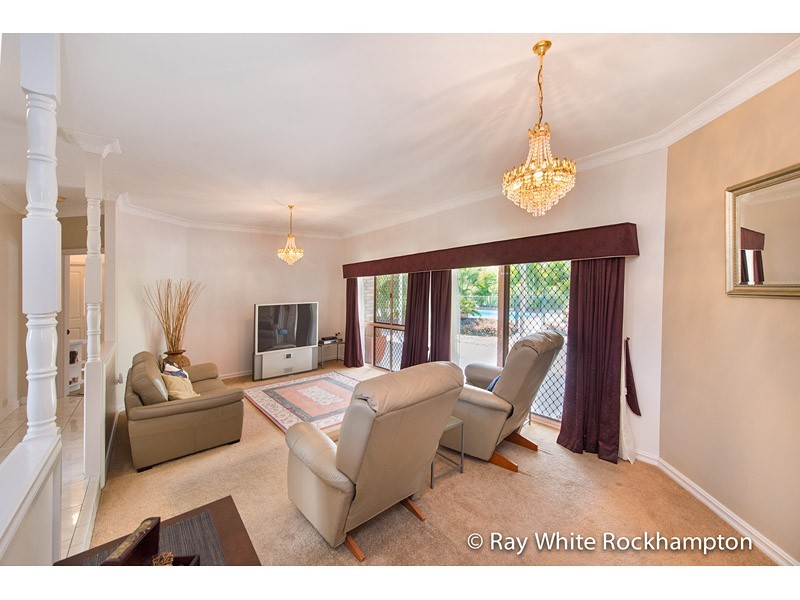 24 Brady Close, Glenlee QLD 4711