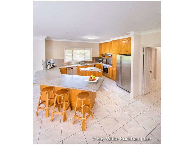 24 Brady Close, Glenlee QLD 4711