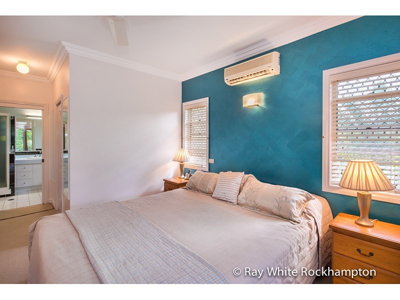 24 Brady Close, Glenlee QLD 4711