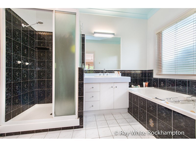 24 Brady Close, Glenlee QLD 4711